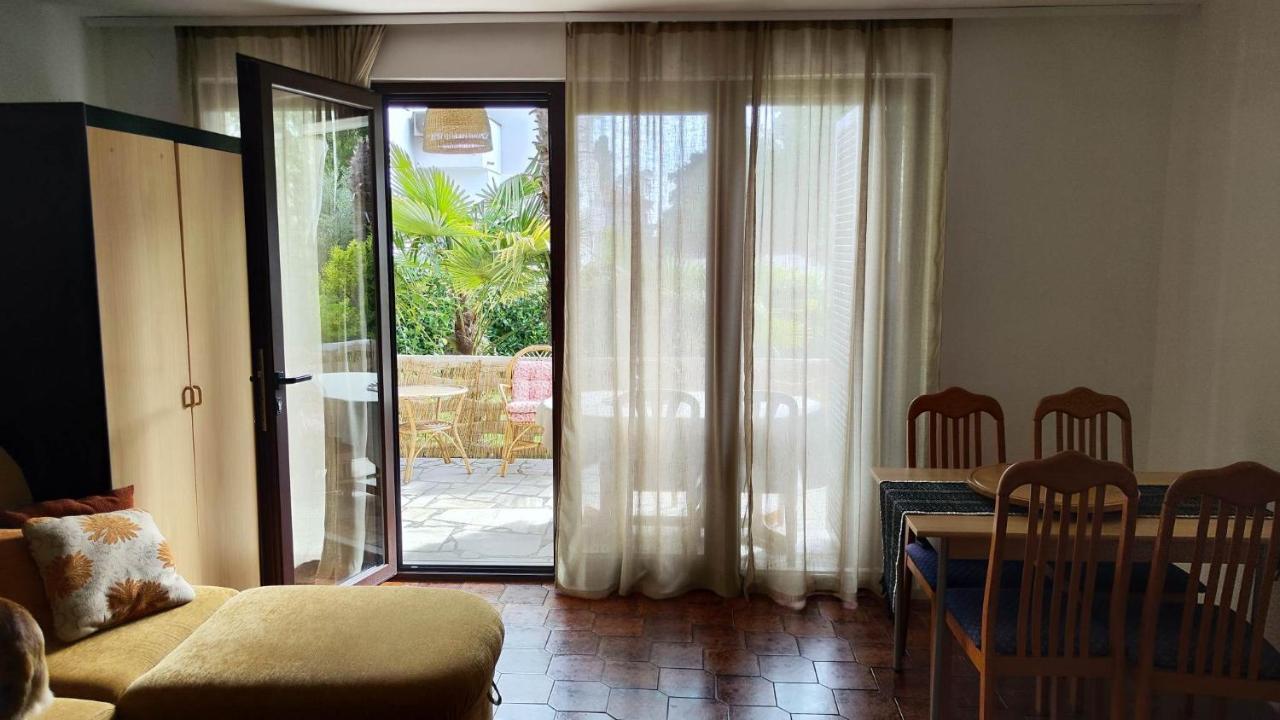 Apartment Villa Angelina, 70M From The Beach, Free Parking Novigrad Istria Exterior foto